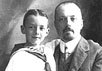 Владимир Дмитриевич Набоков с сыном, 1906г. Фото с сайта www.magazines.russ.ru