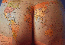 Карта мира на жопе. Изображение с сайта www.leestreet.com