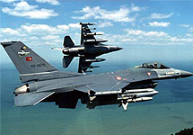 Истребители ВВС Турции. Фото с сайта defenseindustrydaily.com